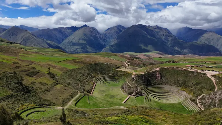 Chinchero, Maras & Moray Private Tour – Weavers, Terraces and Salt Mines